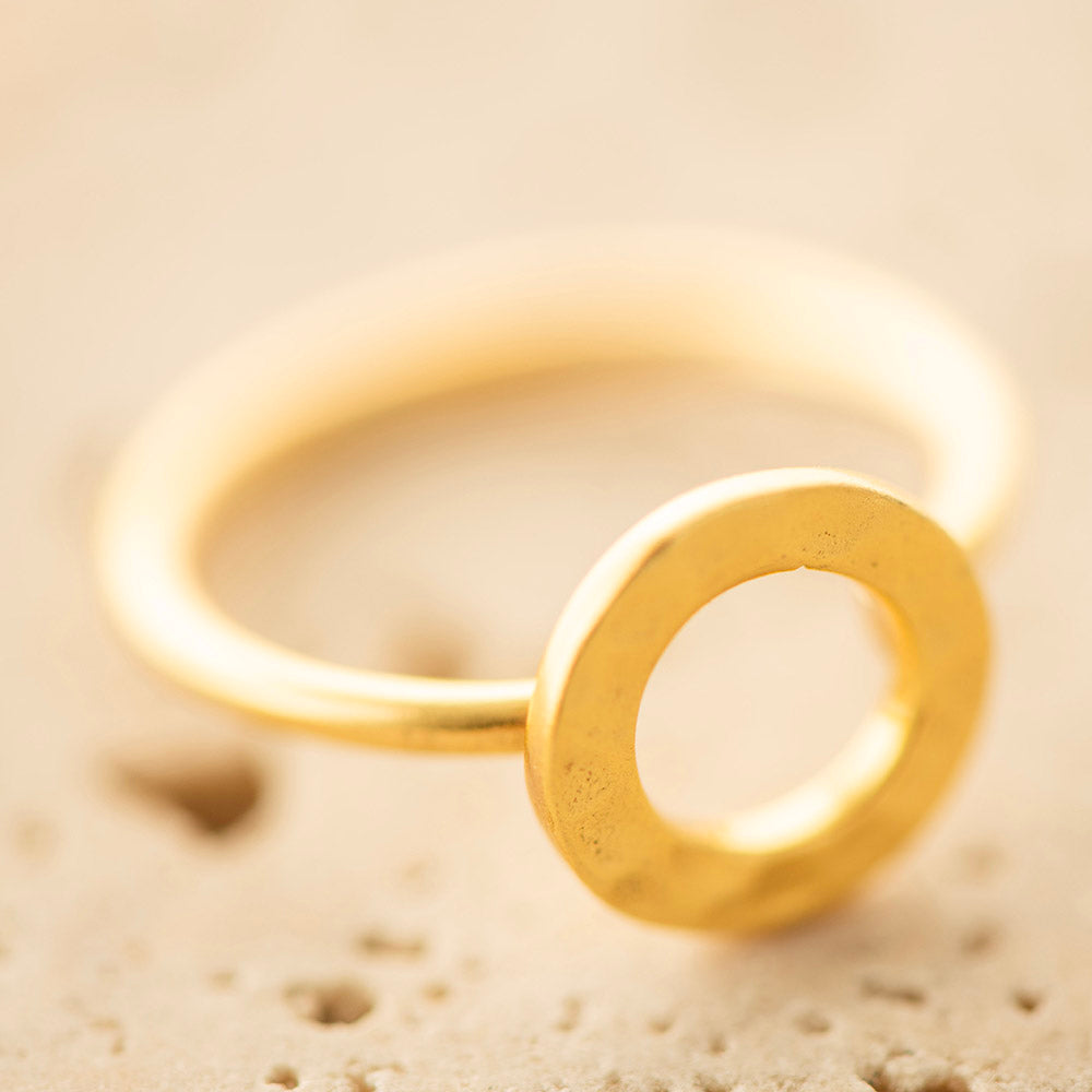 Circle Hammered Ring Gold Plated