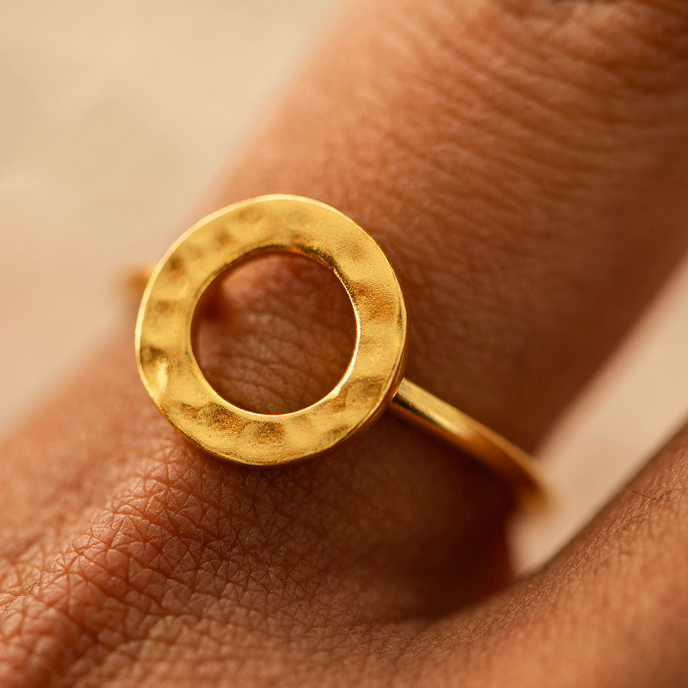 Circle Hammered Ring Gold Plated
