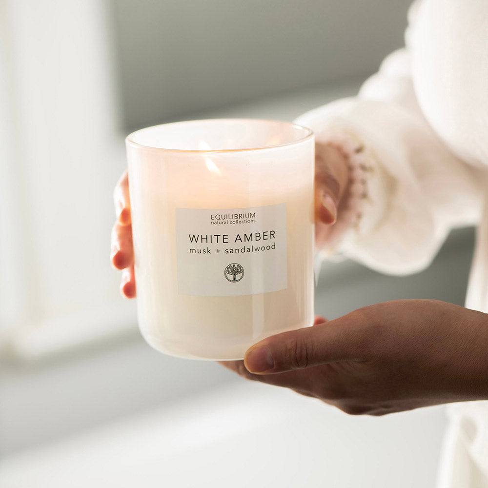 Candle White Amber 400g
