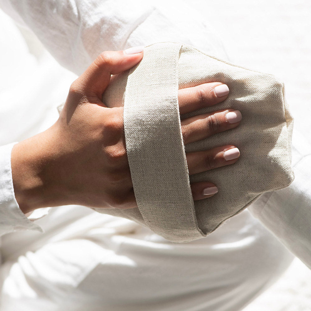 Acupressure Mitt Natural with White Spike 20x18cm